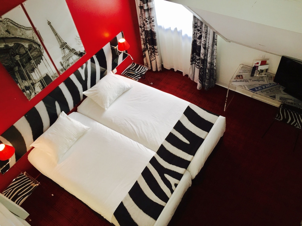 

Napoli - Saint-Germain-en-Laye - Hotel Le Cardinal Rueil Centre