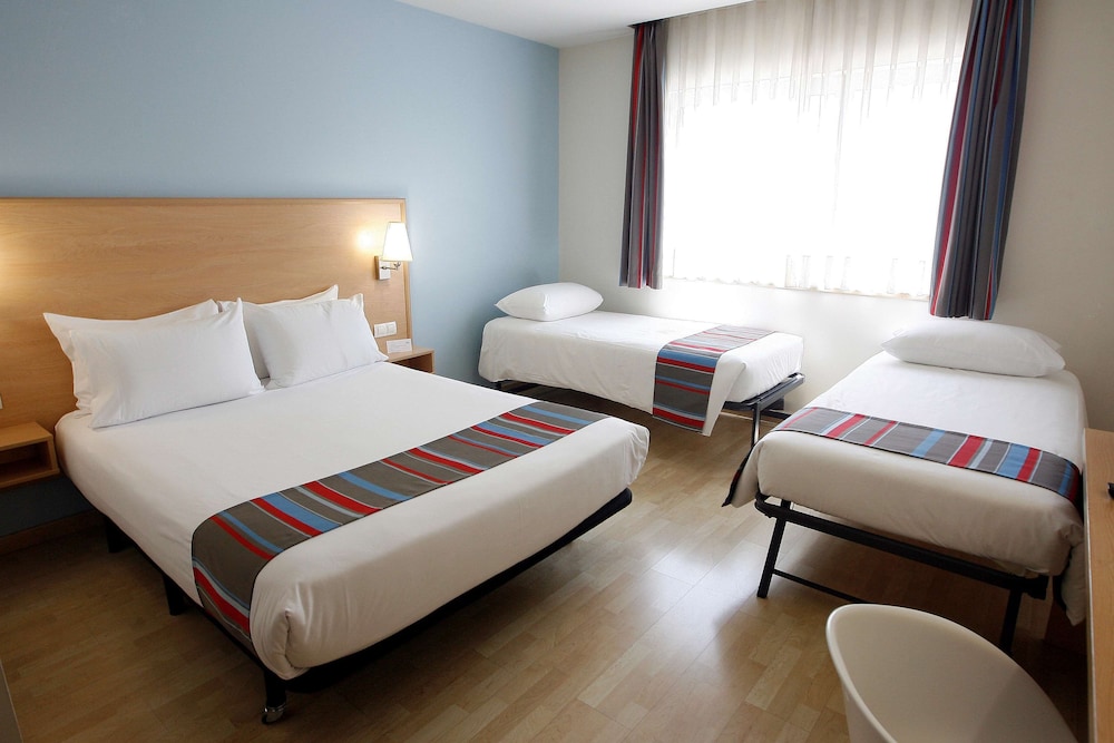 

Firenze - Aeroporto di Madrid - Travelodge Madrid Torrelaguna