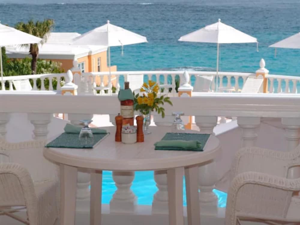 

Milano - Hamilton - Coco Reef Bermuda