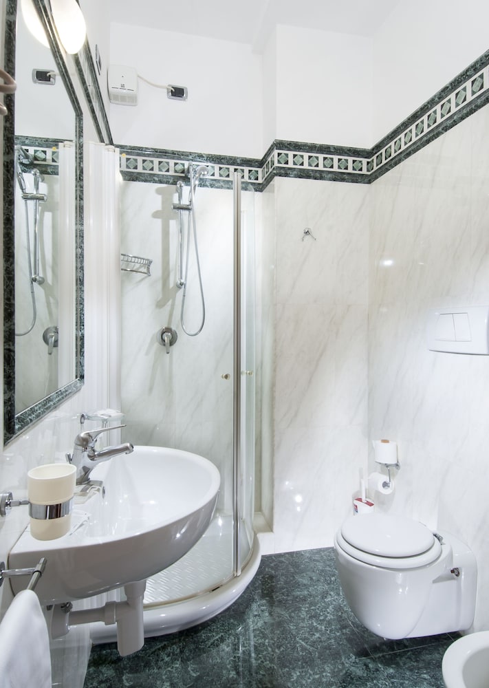 

Venezia - Senigallia - Hotel Le Querce