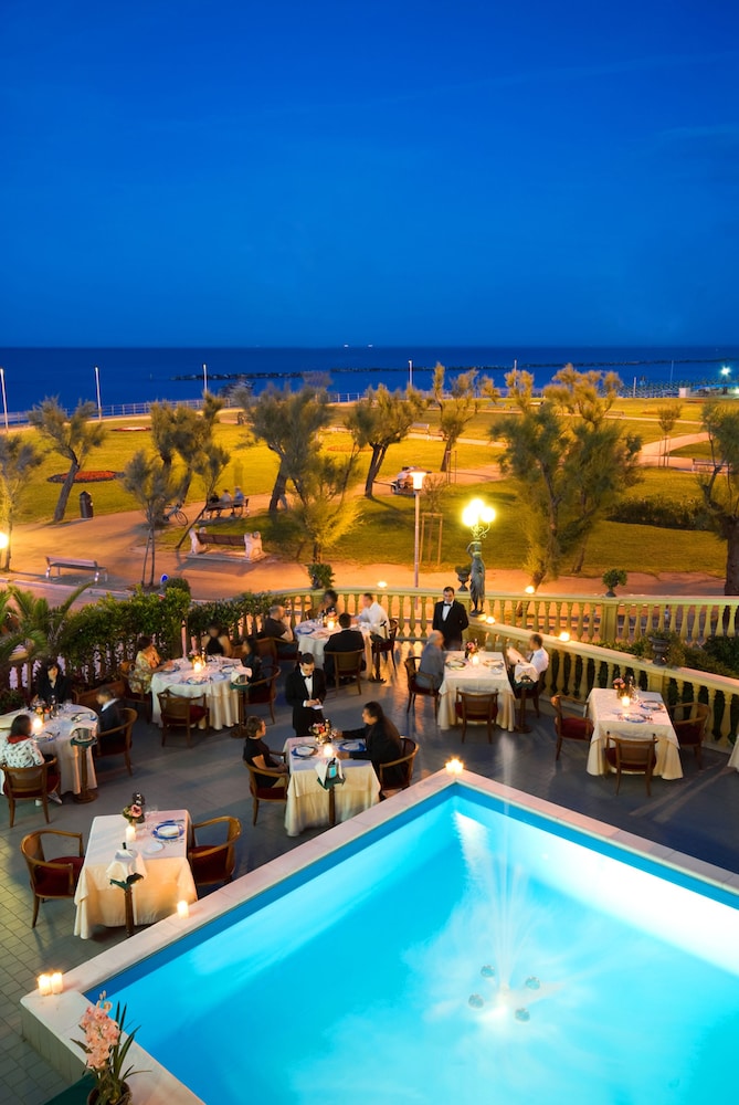 

Roma - Pesaro - Hotel Vittoria