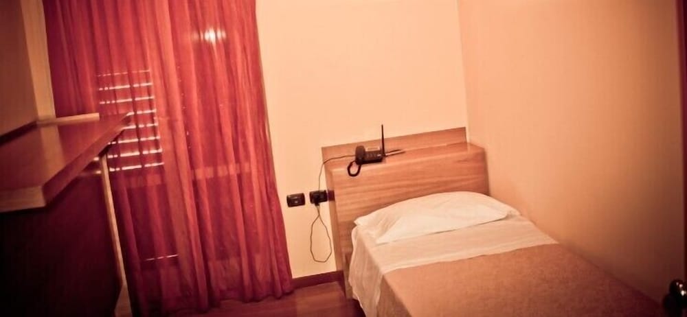 

Catania - Lamezia Terme - Aerhotel Phelipe