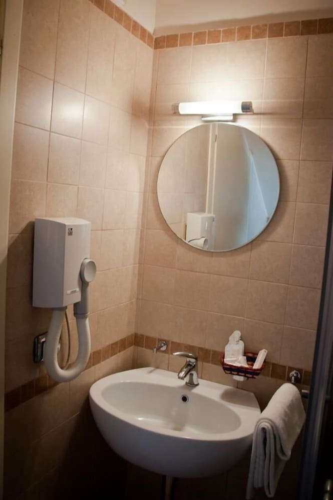 

Roma - Lamezia Terme - Aerhotel Phelipe