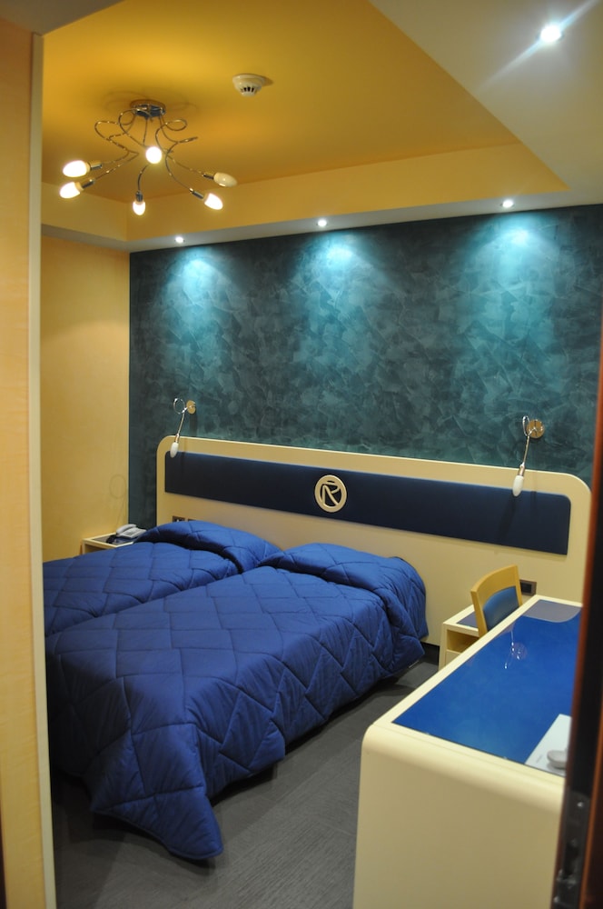 

Napoli - Lamezia Terme - Aerhotel Phelipe