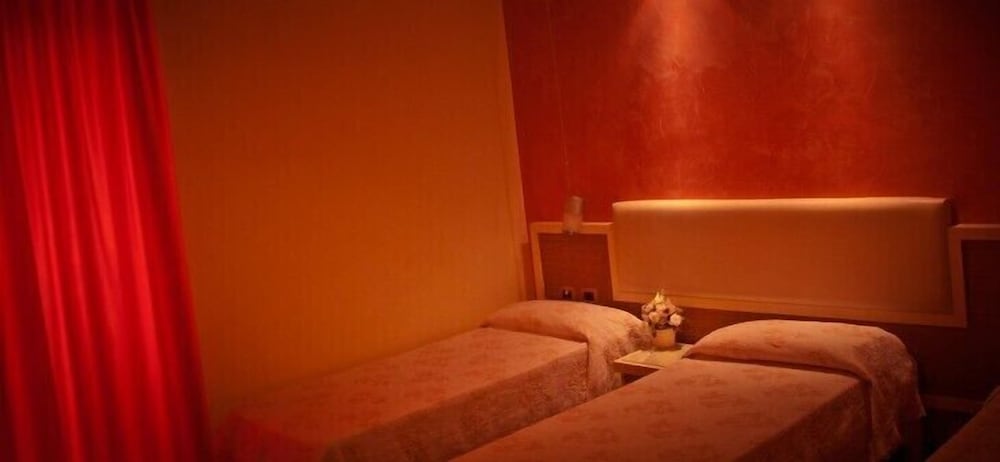 

Verona - Lamezia Terme - Aerhotel Phelipe