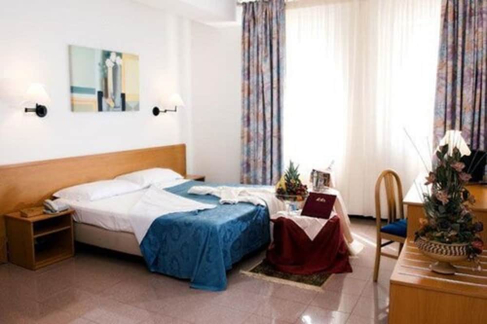 

Cagliari - Puglia, Italia - Hotel Astoria