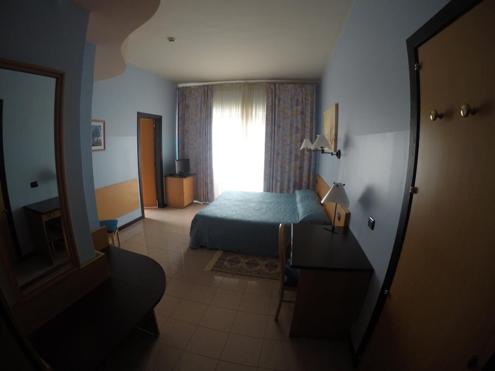 

Napoli - Puglia, Italia - Hotel Astoria