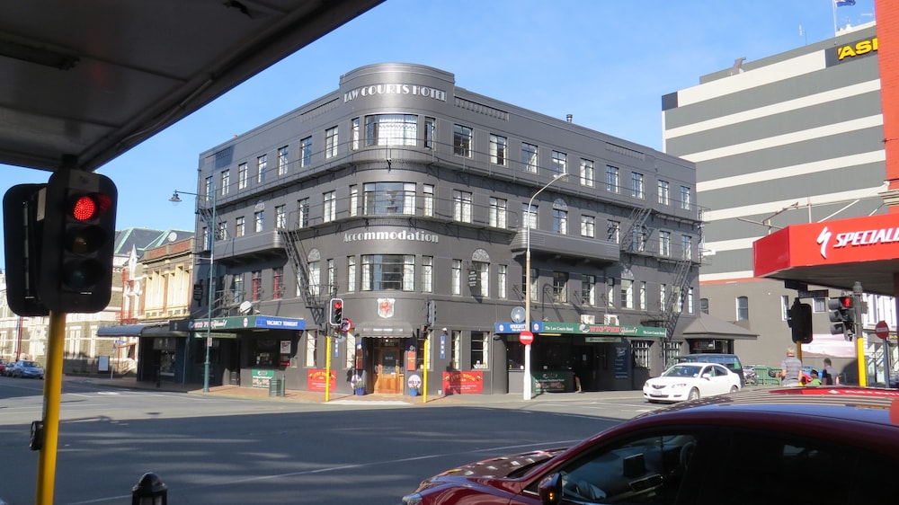 Dunedin - Law Courts Hotel