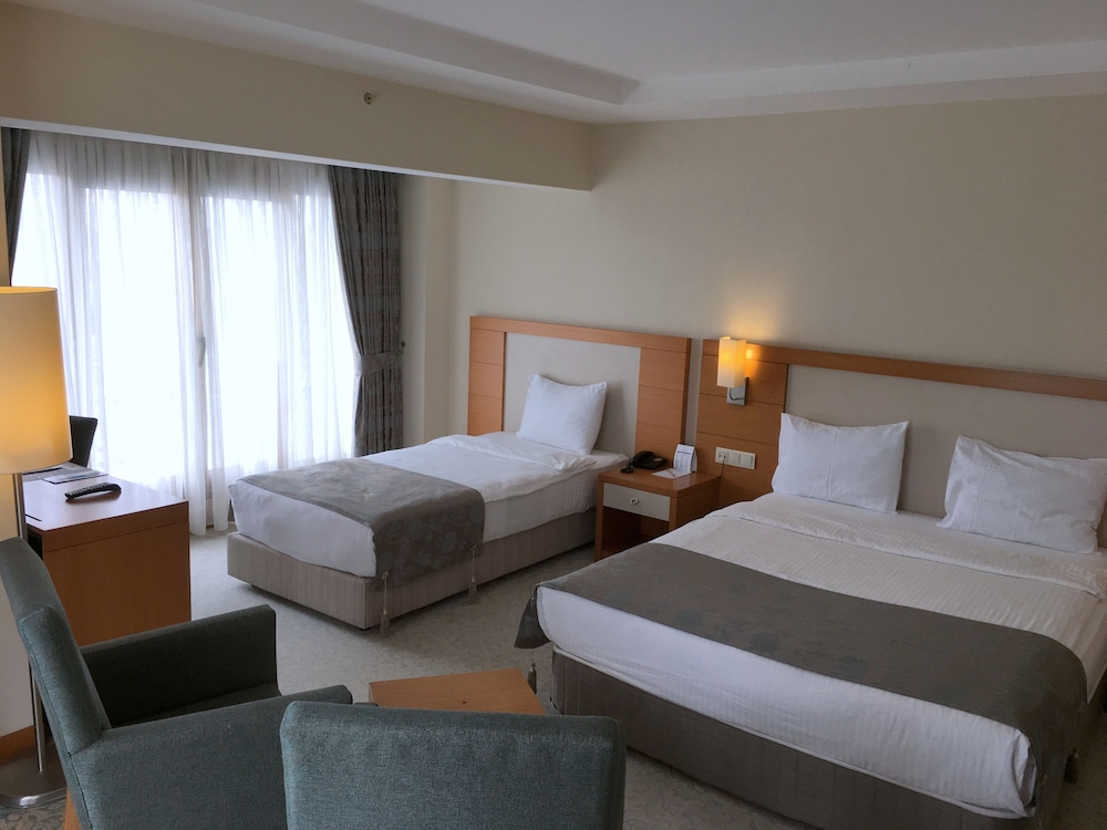 

Bologna - Büyükçekmece - Mercia Hotels & Resorts