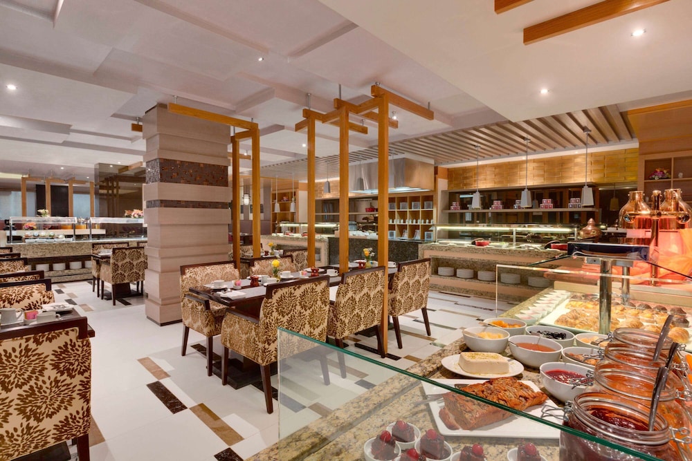 

Roma - Amwaj Islands - Ramada Hotel & Suites By Wyndham Amwaj Islands Manama