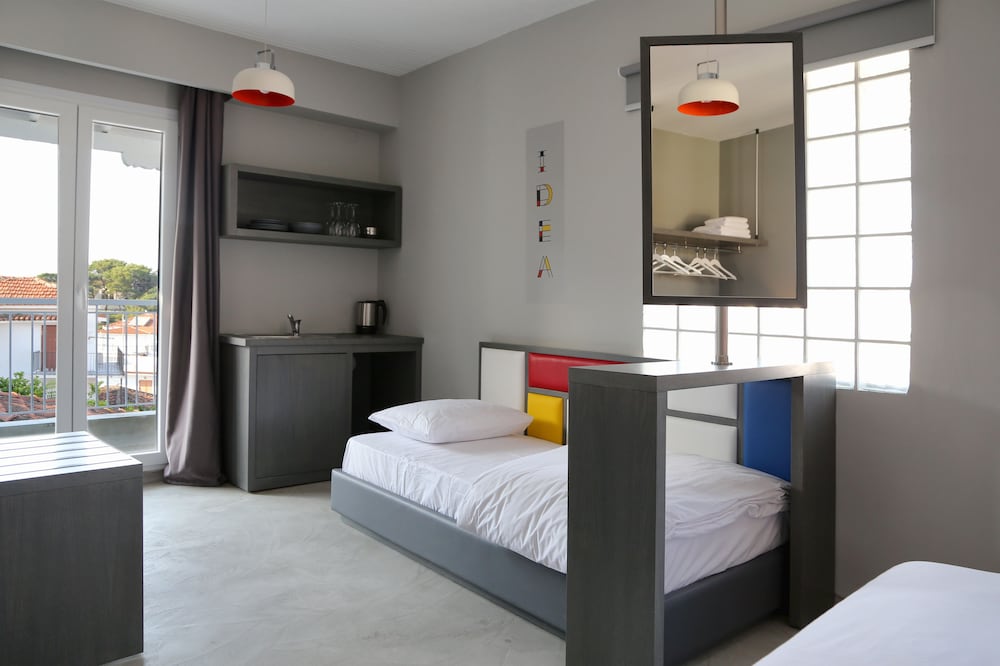 

Bologna - Skiathos, Isole Greche - Design Architectonika