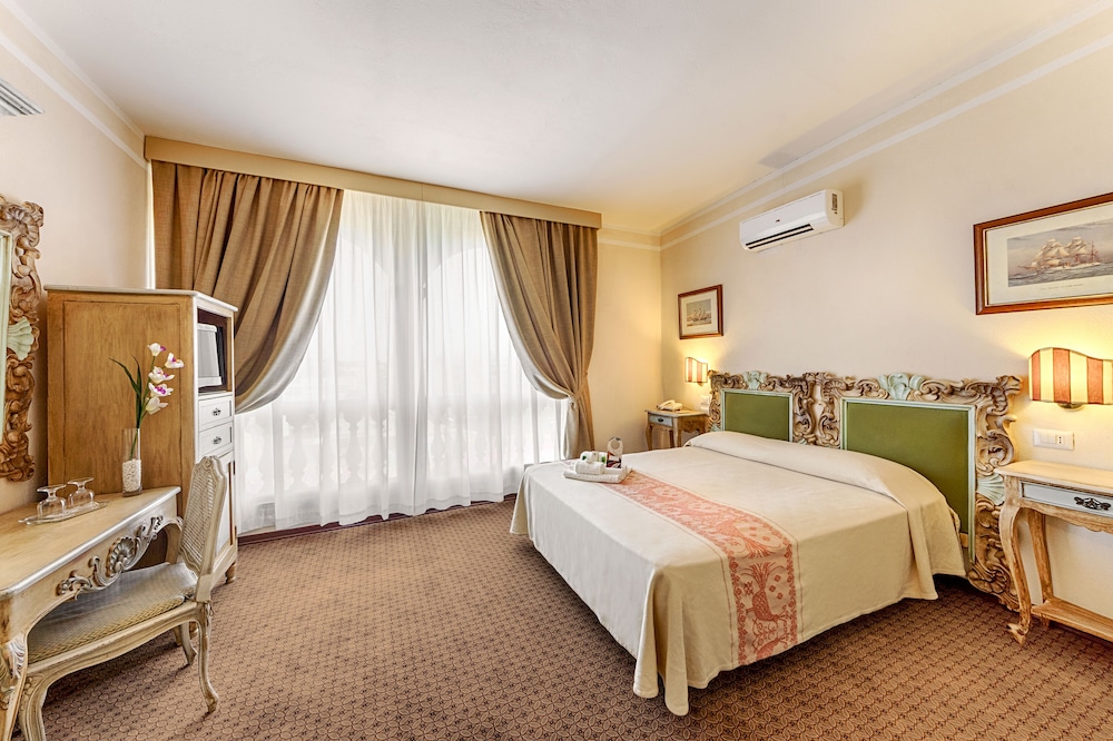 

Palermo - Olbia - Colonna Palace Hotel Mediterraneo