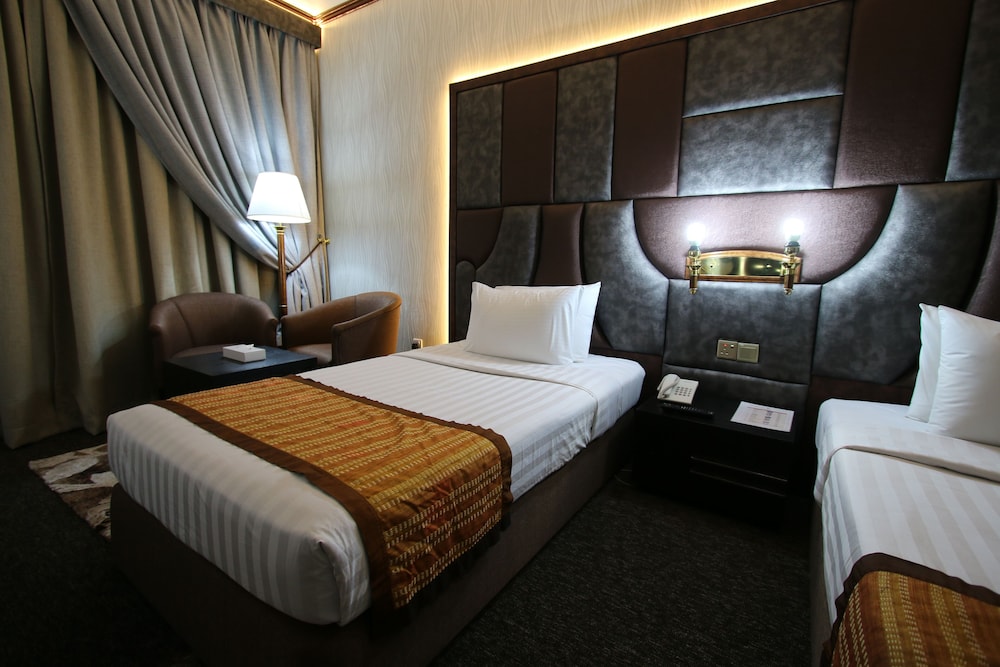 

Bologna - Dubai - Knight Armour Hotel