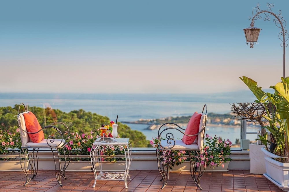 

Forlì - Taormina - Hotel Continental