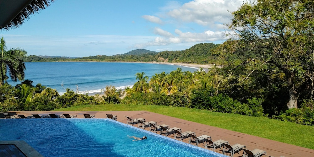 

Roma - Carrillo - Nammbú Beachfront Bungalows