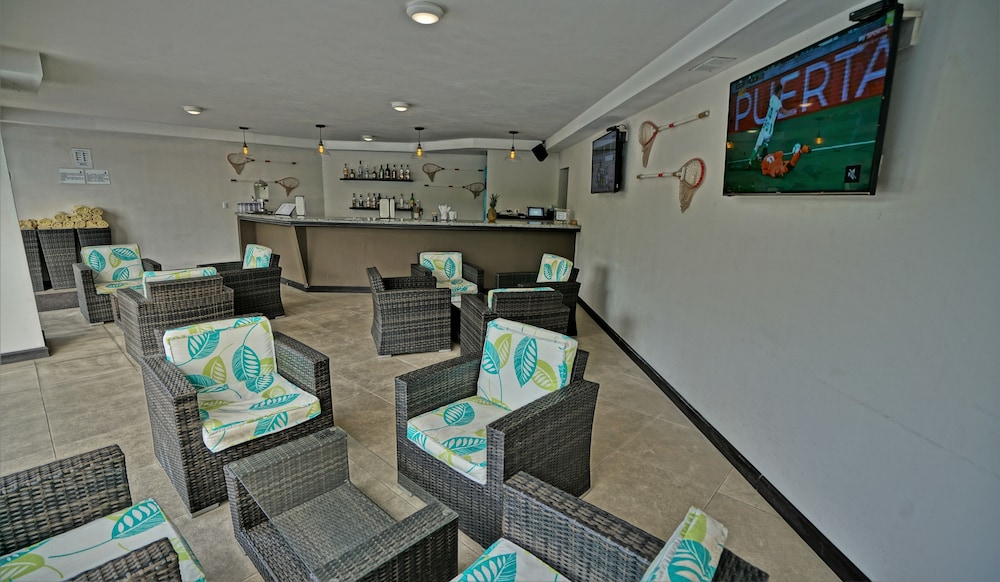 

Roma - Sámara - Nammbú Beachfront Bungalows