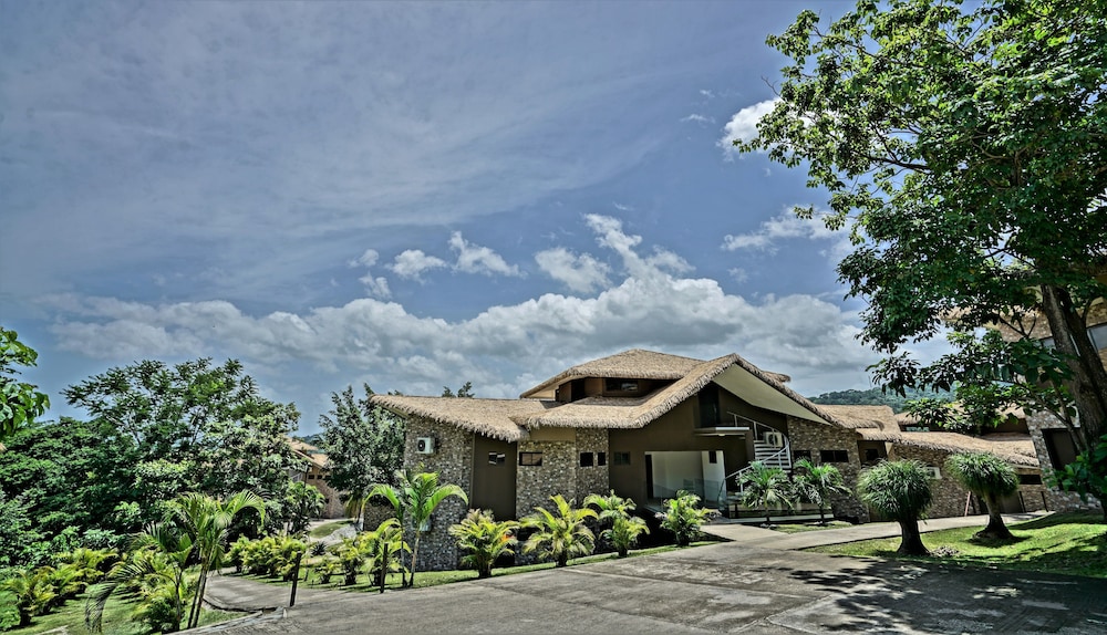 

Venezia - Sámara - Nammbú Beachfront Bungalows