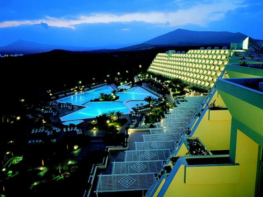 

Genova - Arrecife - Beatriz Costa & Spa