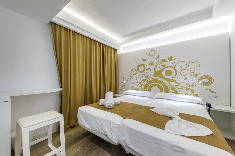 

Verona - Capdepera - Hotel Triton Beach