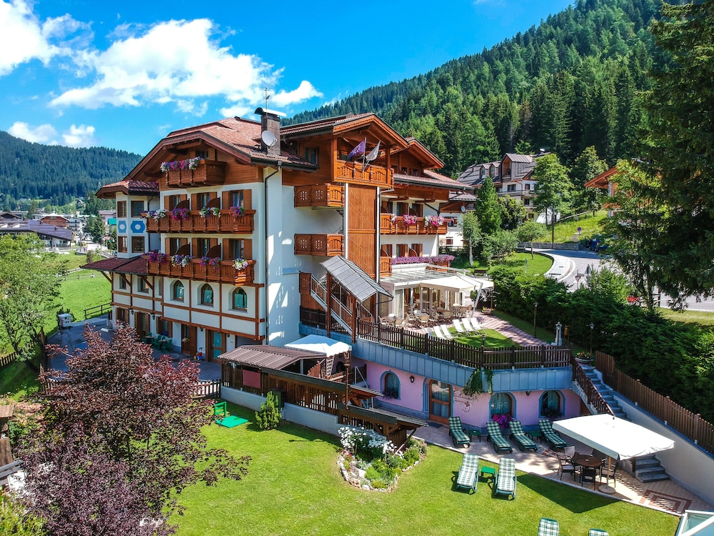 

Napoli - Pinzolo - Hotel Gianna