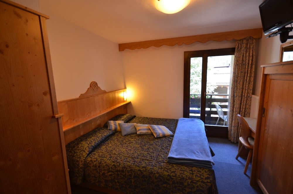 

Napoli - Pinzolo - Hotel Cime D'Oro