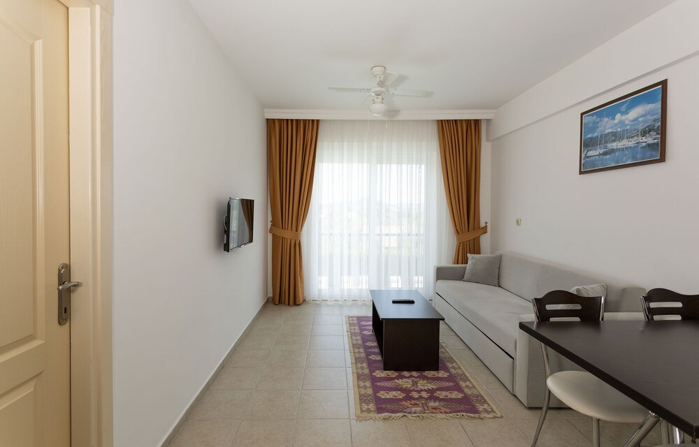 

Milano - Göcek - Kerem Apart Hotel