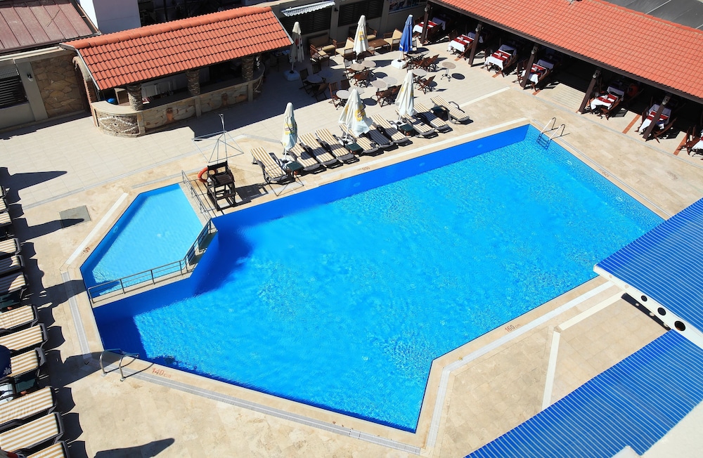 

Roma - Gumuldur - Club Cactus Paradise - All Inclusive