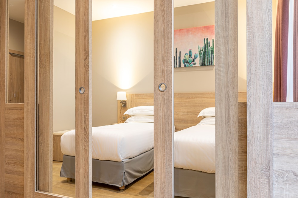 

Verona - Boulogne-Billancourt - Paris d'Issy Hôtel Porte de Versailles