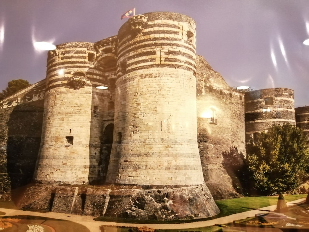 

Roma - Angers - Kyriad Angers Sud Ponts-De-Cé
