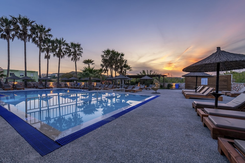 

Pisa - Kardamena - Argiri Resort Hotel & Apartments