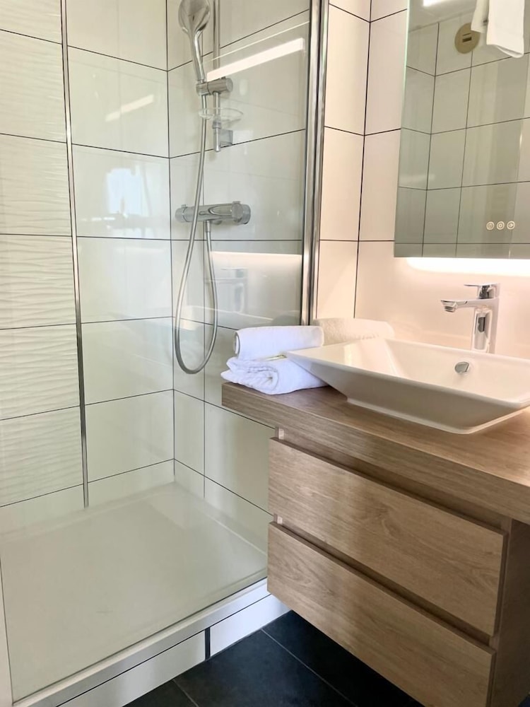 

Milano - Trouville-sur-Mer - Logis Le Clos Deauville Saint Gatien