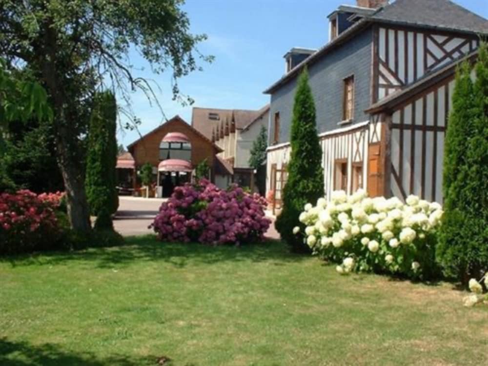 

Milano - Deauville - Logis Le Clos Deauville Saint Gatien
