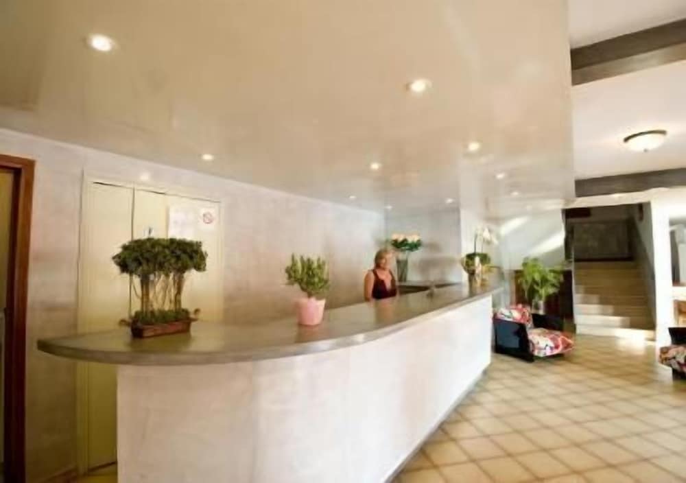 

Milano - Ota - Hotel Kalliste