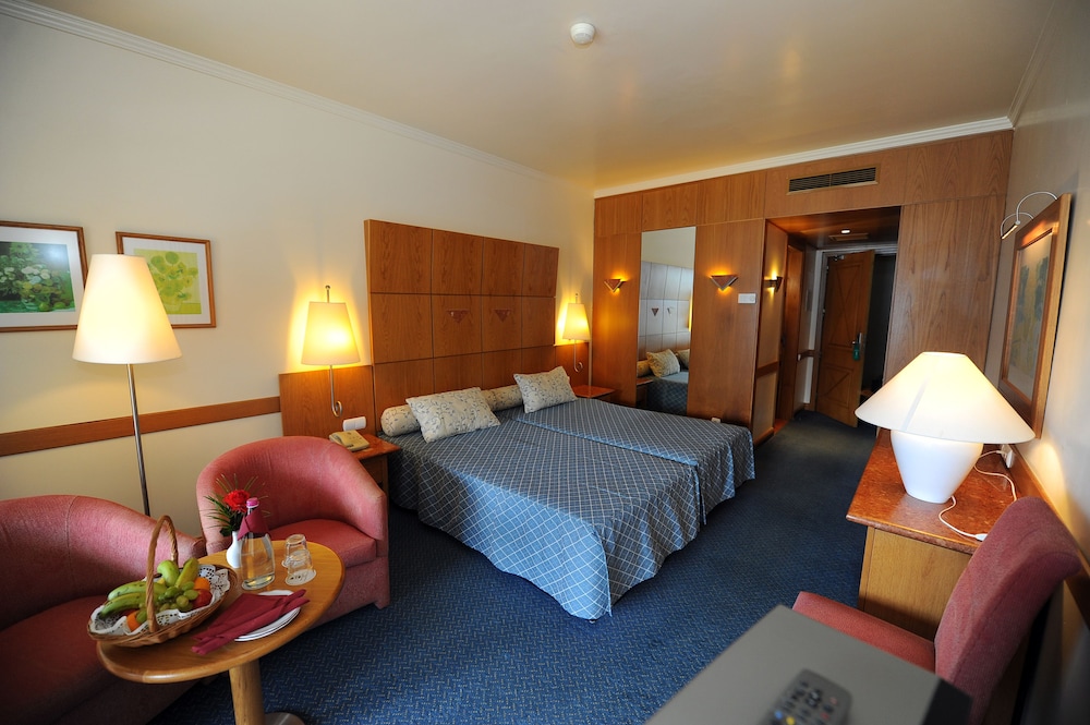 

Roma - São Vicente - Monte Mar Palace Hotel