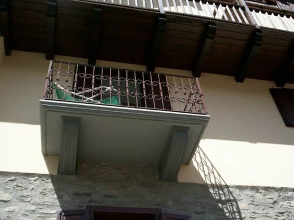 

Bologna - La Thuile - Hotel Ottoz Meublé