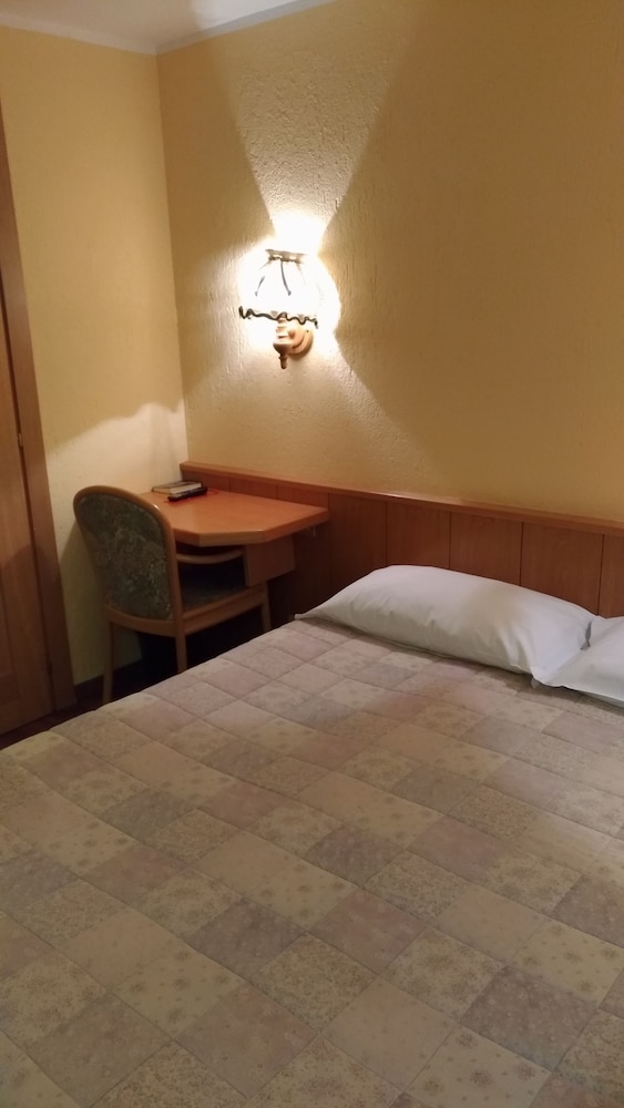 

Palermo - Courmayeur - Hotel Ottoz Meublé