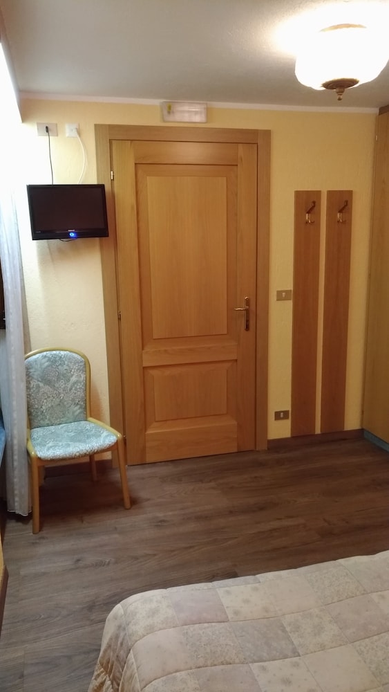 

Salerno - La Thuile - Hotel Ottoz Meublé