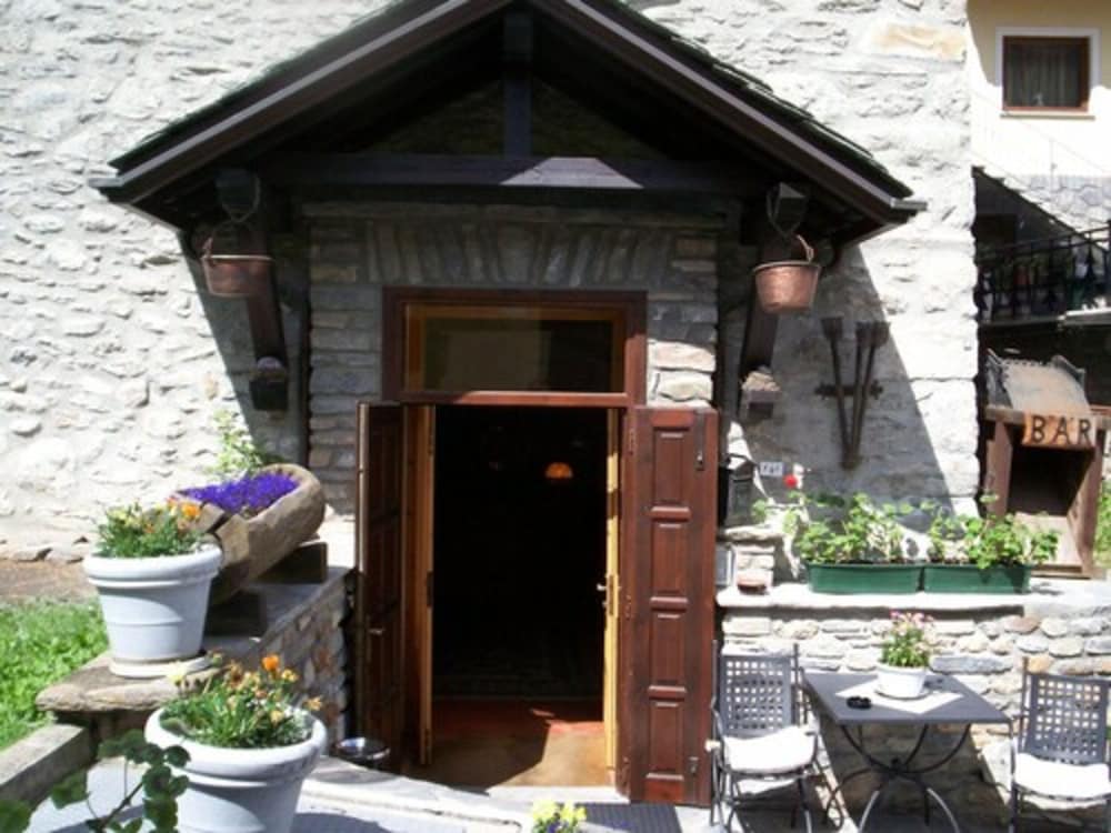 

Roma - La Thuile - Hotel Ottoz Meublé