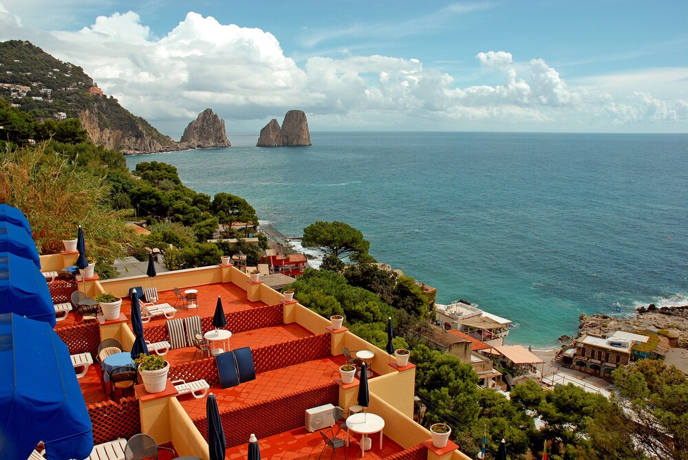 

Milano - Isola di Capri - Hotel Weber Ambassador