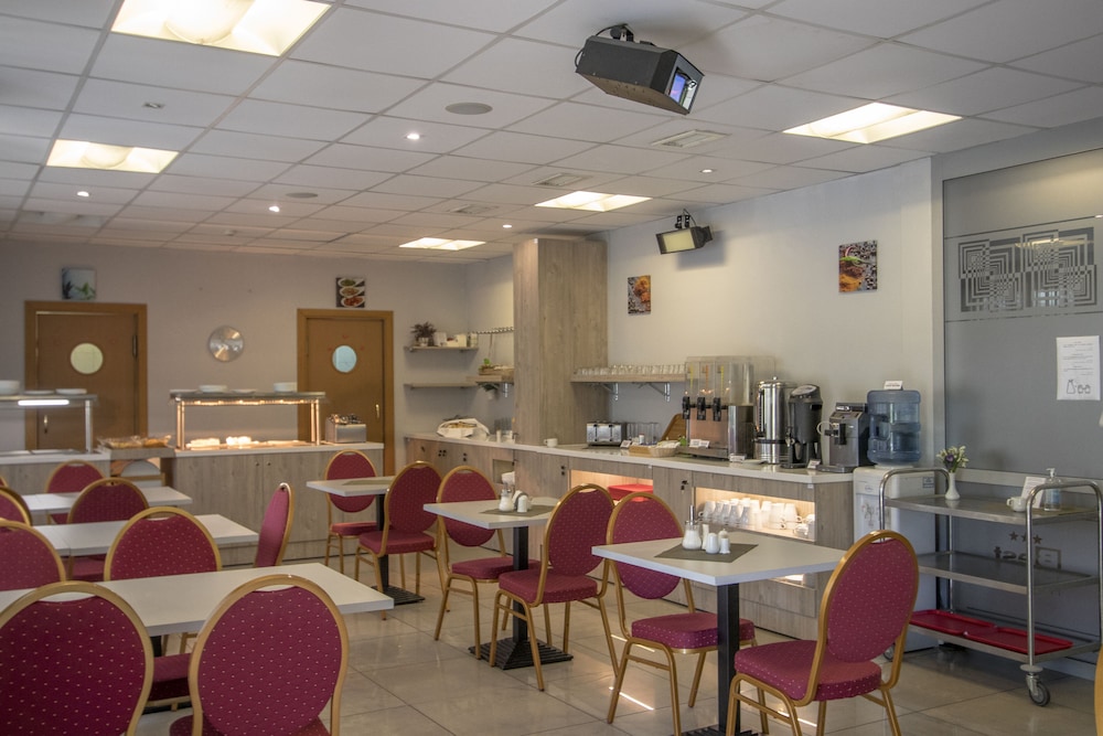 

Milano - Riga - Hotel BEST with FREE PARKING