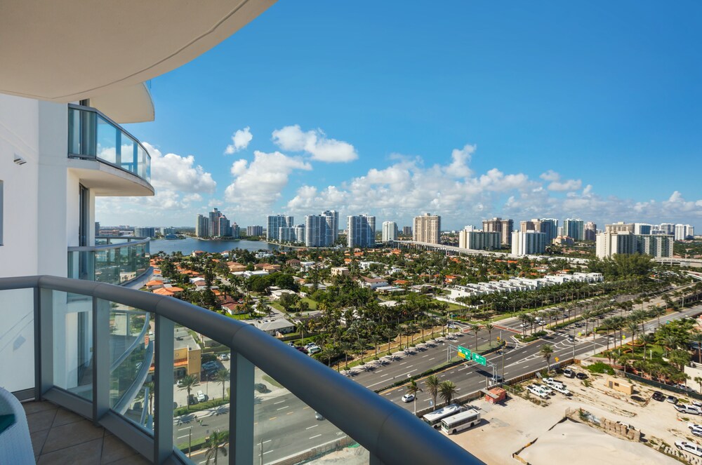 

Milano - Sunny Isles Beach - Marenas Beach Resort