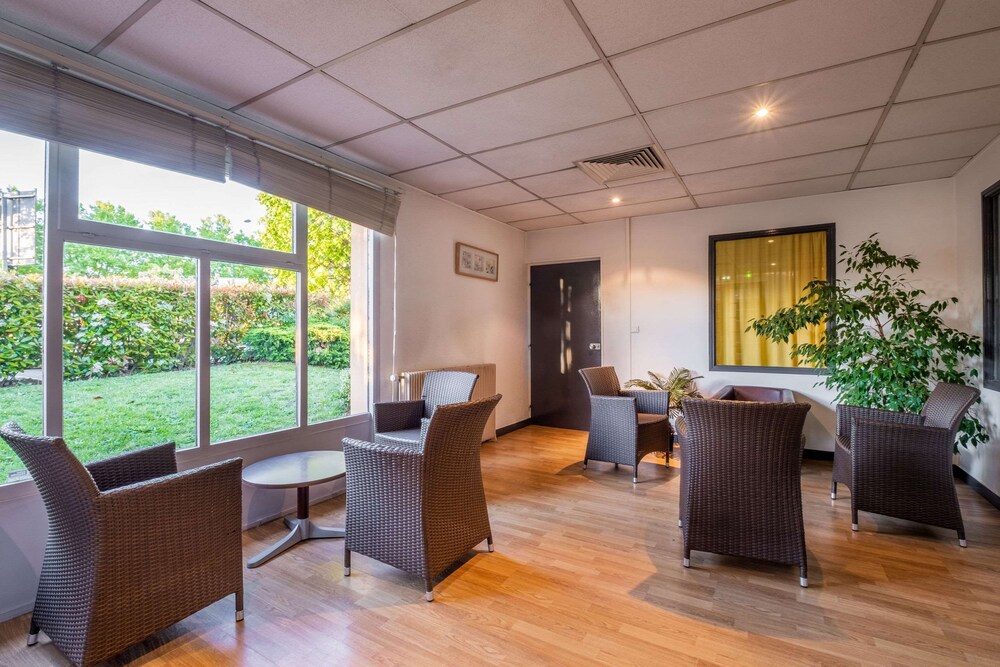

Napoli - Paris Orly - Comfort Hotel ORLY-RUNGIS