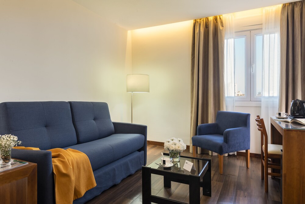

Roma - Cadice - Hotel de Francia y París