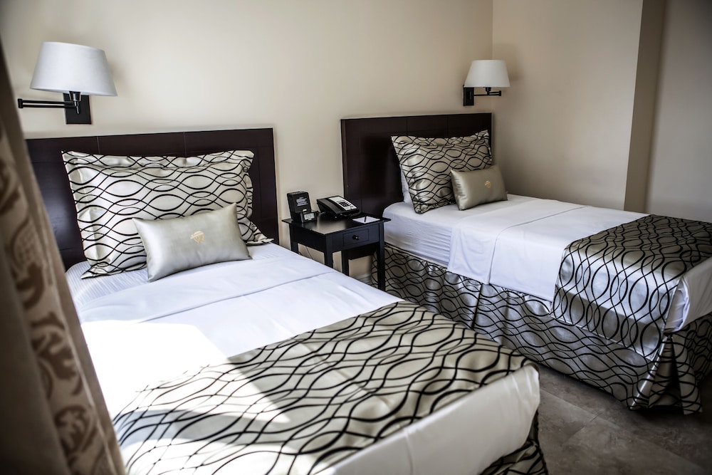 

Lamezia Terme - Key Biscayne - The Mutiny Luxury Suites Hotel