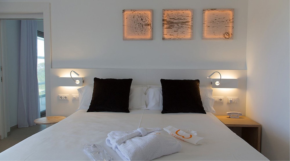 

Napoli - Formentera, Isole Baleari - Hotel Cala Saona & Spa