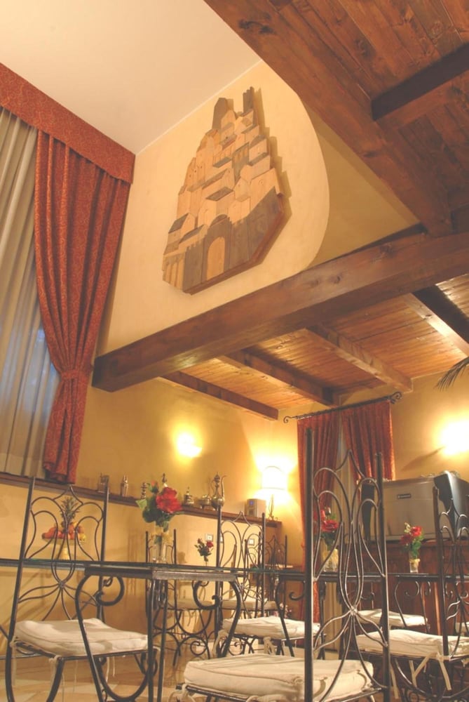

Catania - Bologna - Hotel Del Borgo