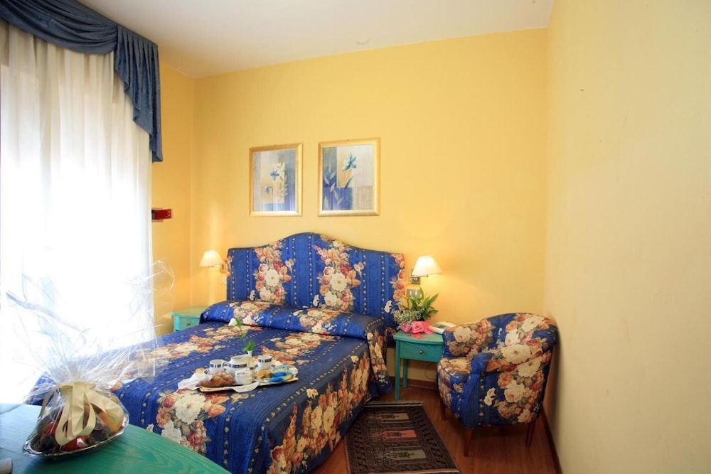

Roma - Montecatini Terme - Hotel Nuovo Savi