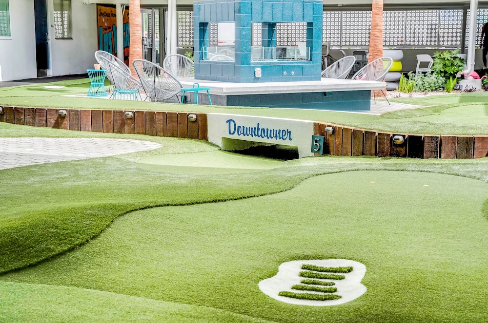 

Roma - Las Vegas (NV) - Downtowner Boutique Hotel