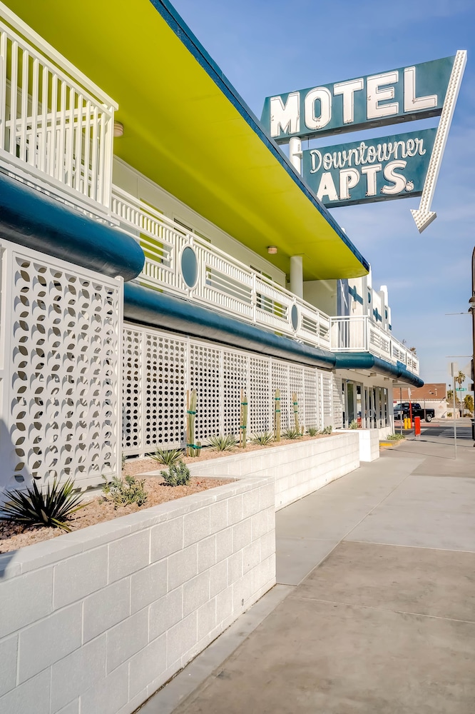 

Milano - Las Vegas (NV) - Downtowner Boutique Hotel