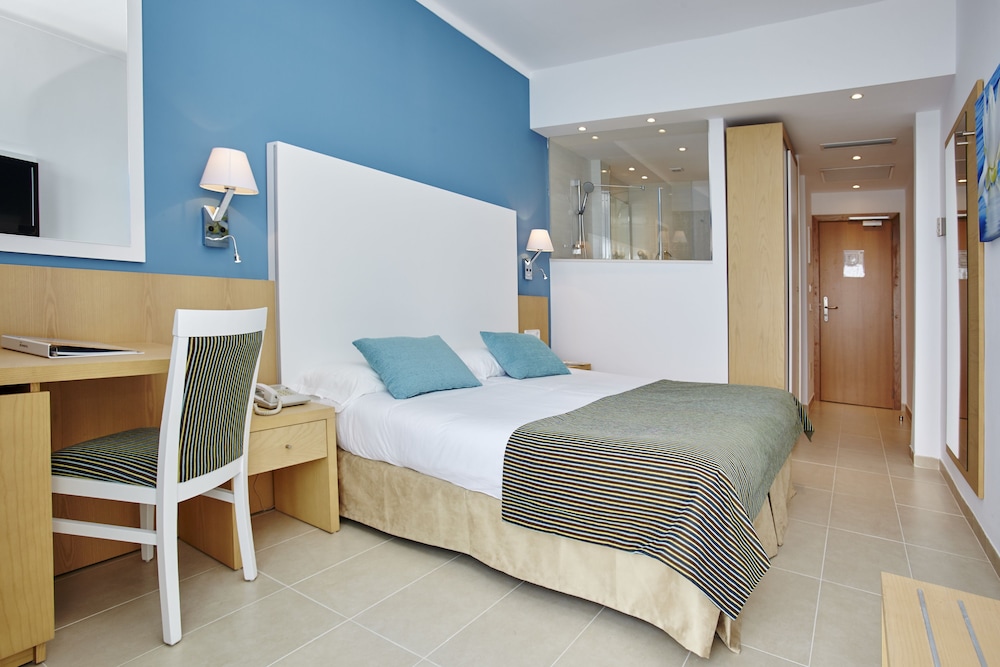 

Bari - Colonia Sant Jordi - Universal Hotel Marqués